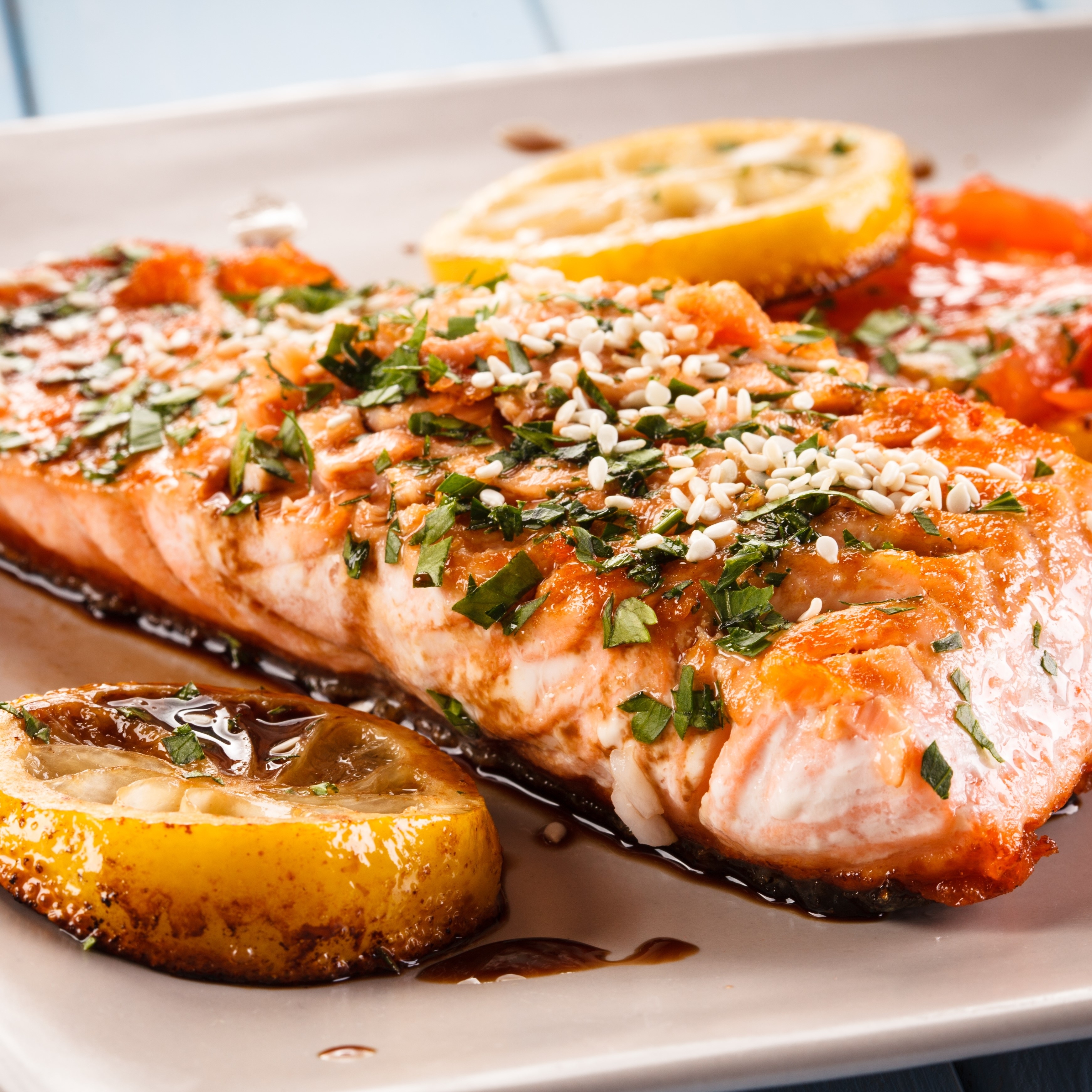 Ryba na zázvoru s dušenou zeleninou